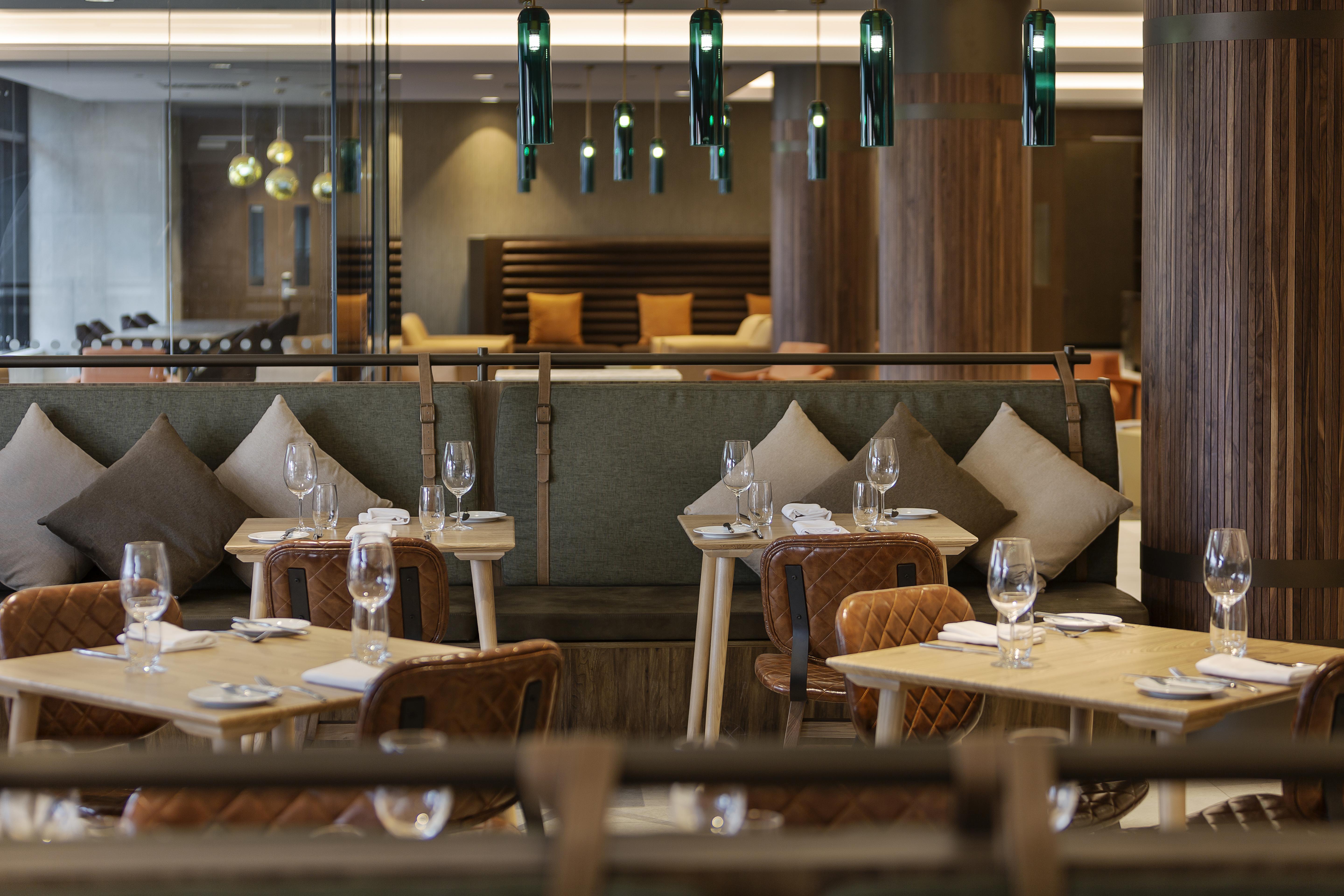 ホテル プルマン ロトルア エクステリア 写真 The interior of the restaurant