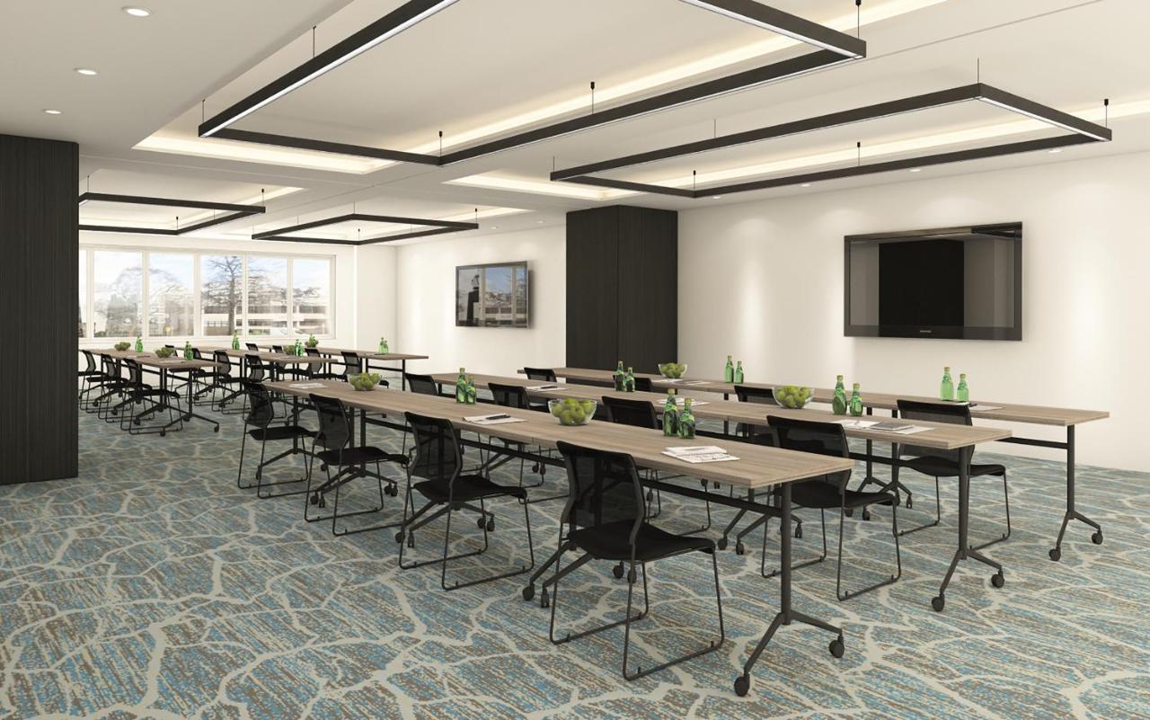 ホテル プルマン ロトルア エクステリア 写真 A typical meeting room