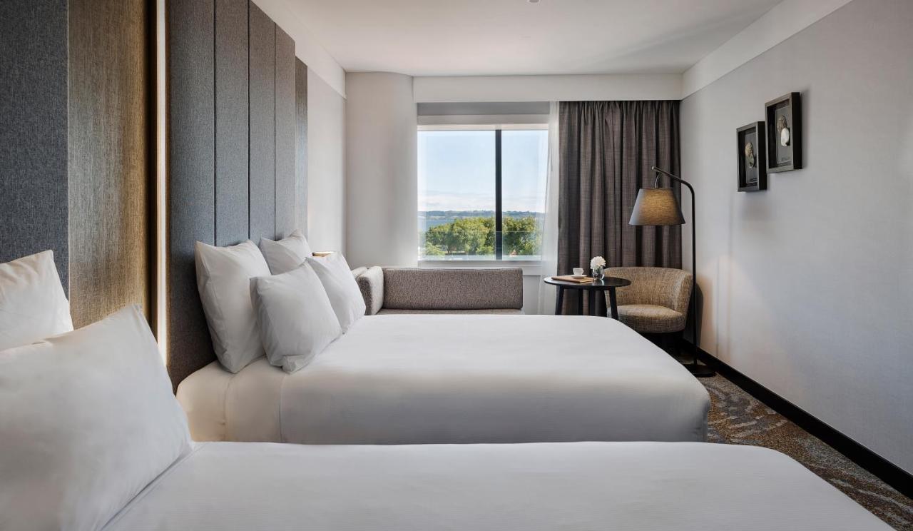 ホテル プルマン ロトルア エクステリア 写真 A guest room at the hotel